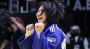 優勝を喜ぶホ・ミミ（池田海実）選手